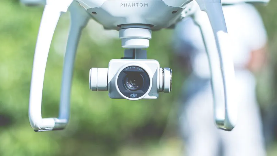 电催化CO2还原中单原子催化剂的设计与机理研究